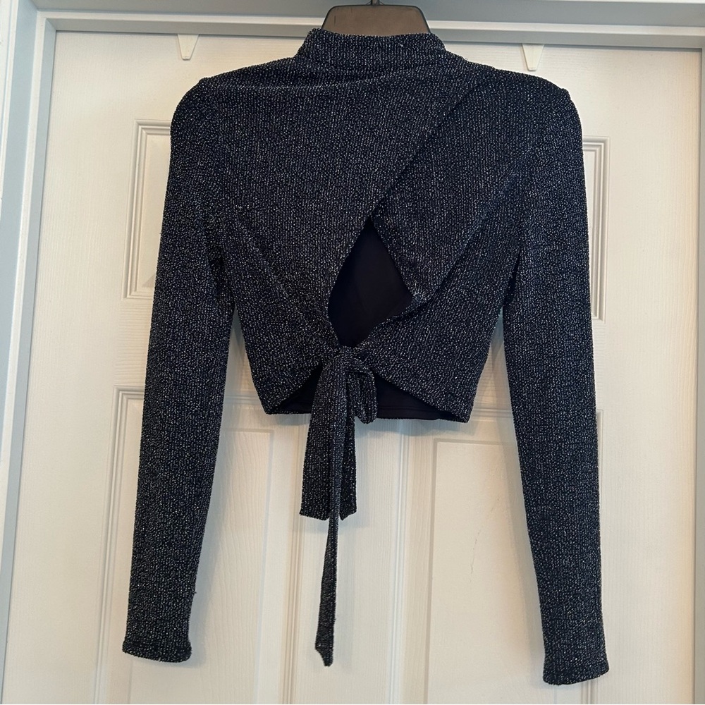 Bcbgeneration Cropped Metallic Cutout Sweater Siz… - image 6